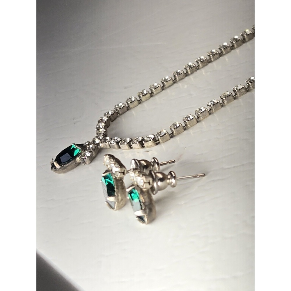 Vintage Emerald Green Marquise Rhinestone Necklace & Earrings Set Silver Tone
